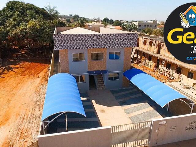 #129 - Apartamento para Venda em Luziânia - GO