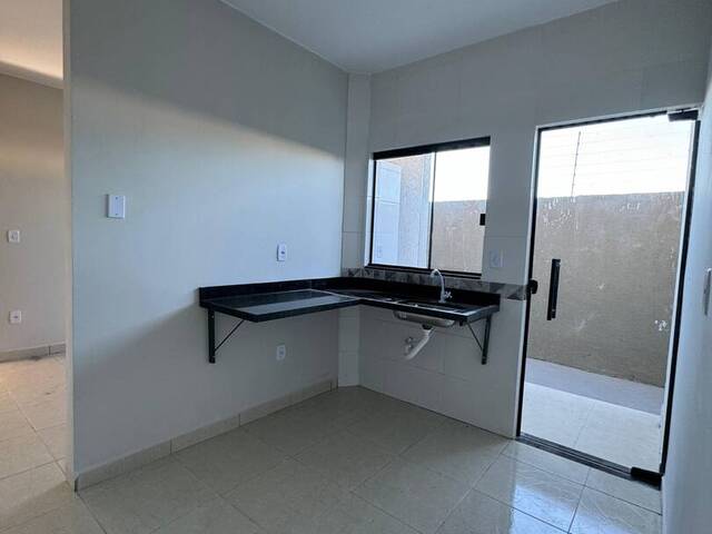 #154 - Apartamento para Venda em Luziânia - GO - 3